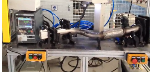 【工作現(xiàn)場(chǎng)】汽車排氣管氣密測(cè)試工作站